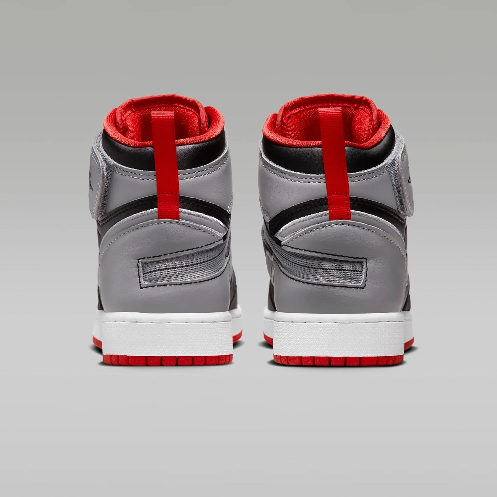 Air Jordan 1 Hi FlyEase