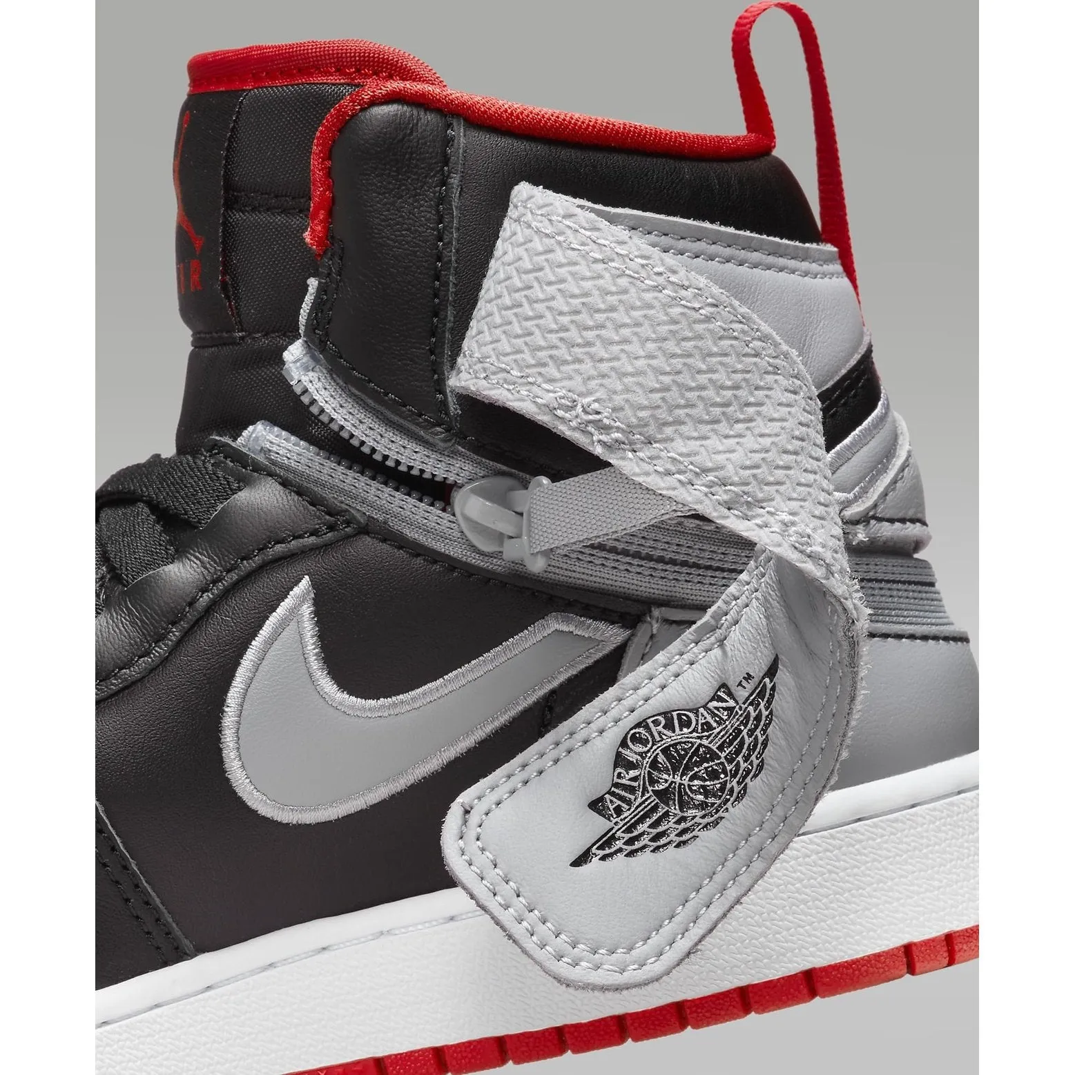Air Jordan 1 Hi FlyEase