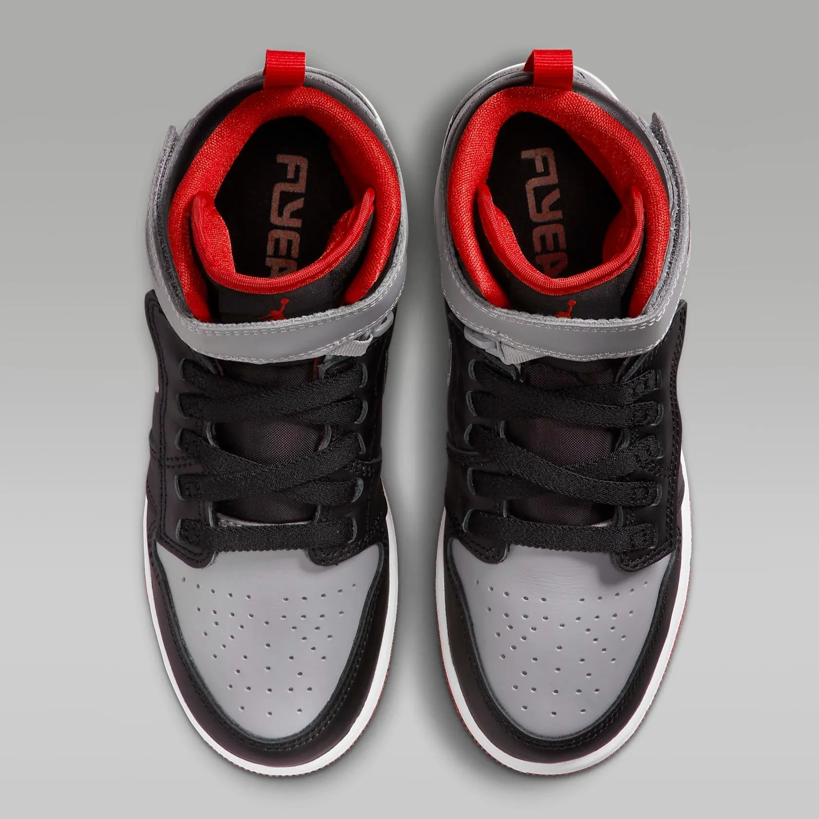 Air Jordan 1 Hi FlyEase