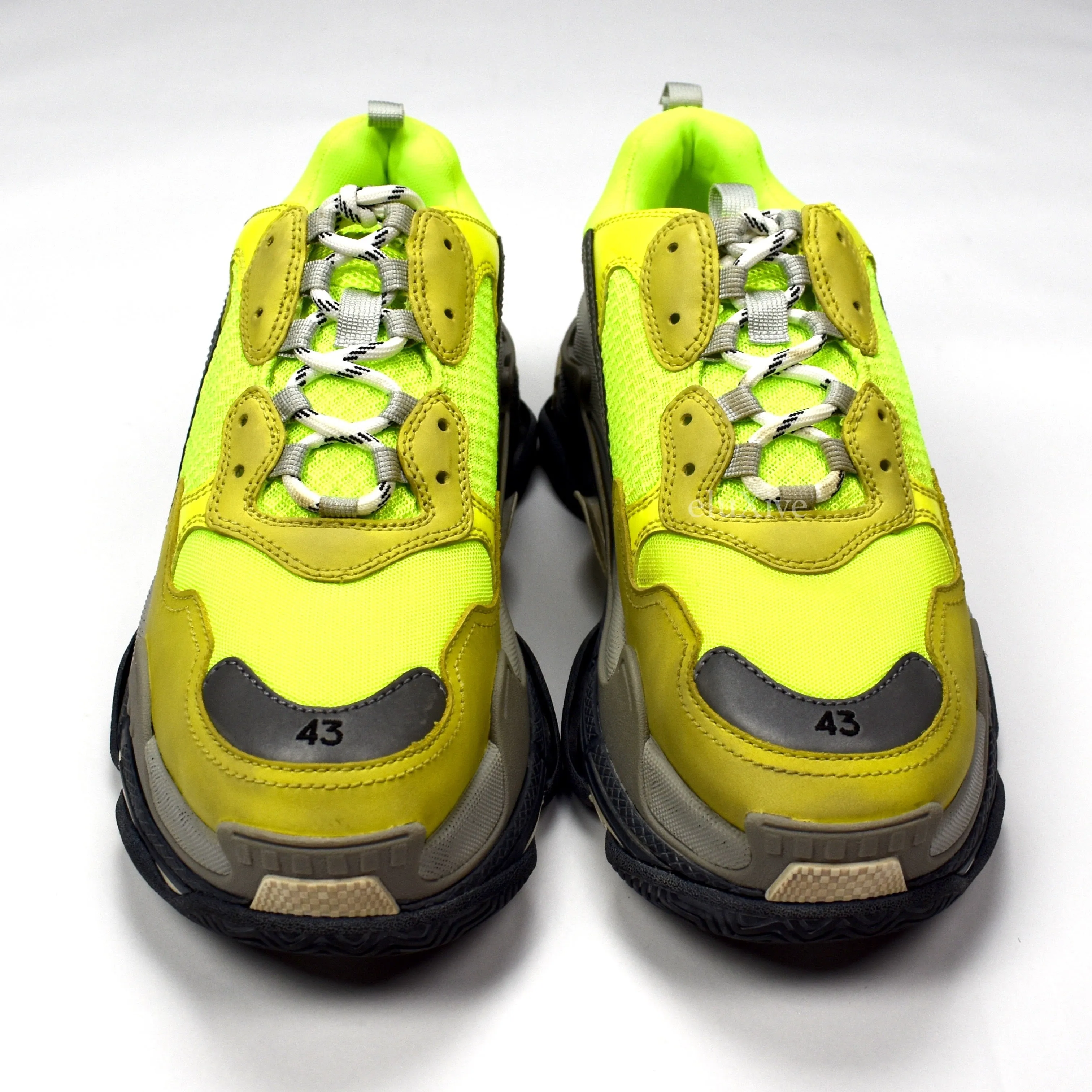 Balenciaga - Triple S Trainer (Neon)