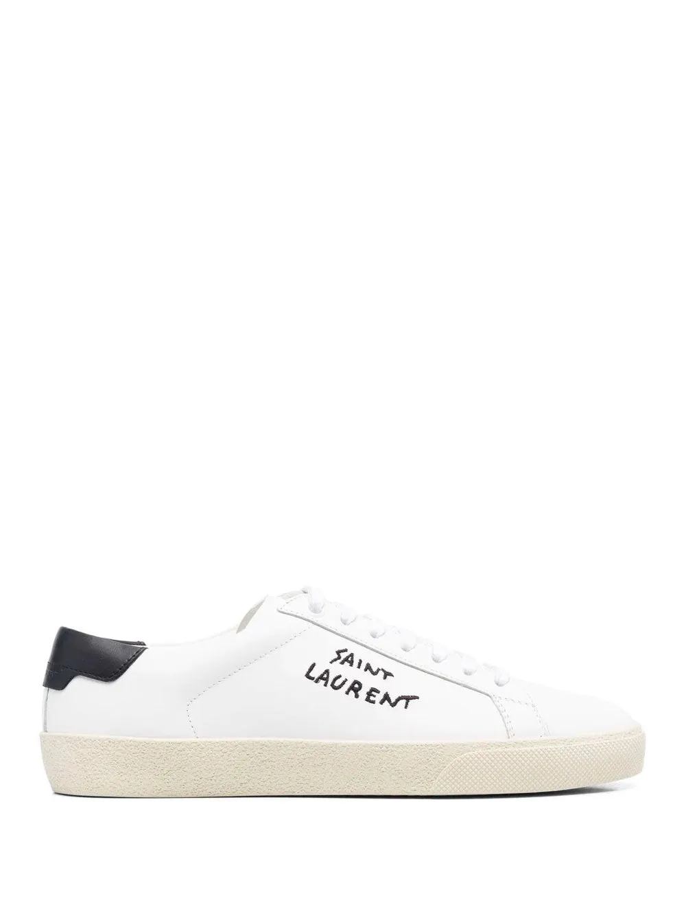 Court sneakers