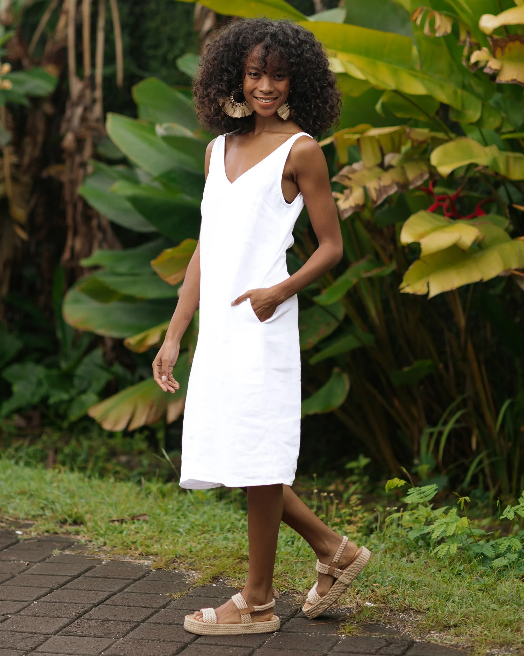 Cut-out linen dress TAHITI in White