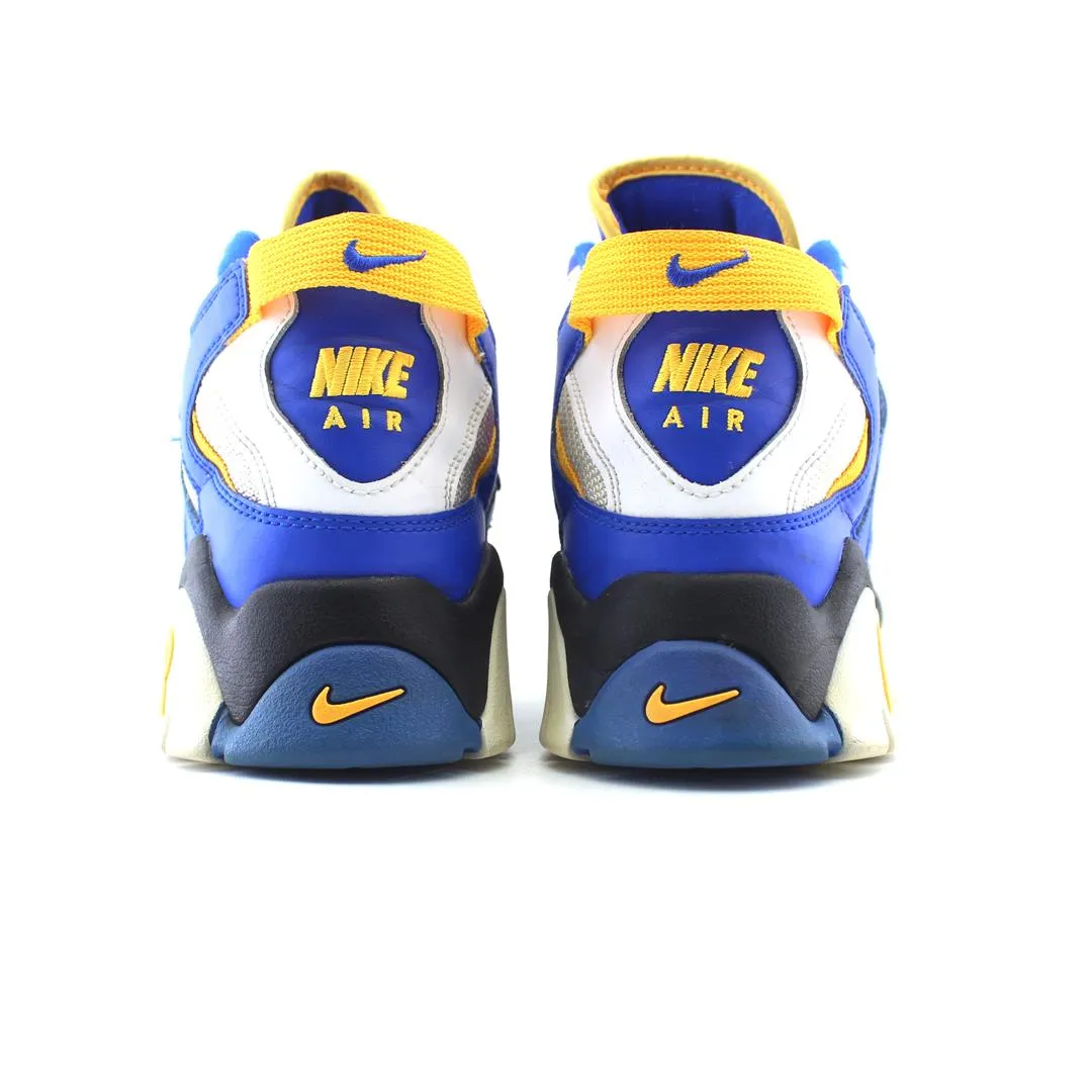 NIKE AIR BARRAGE MID