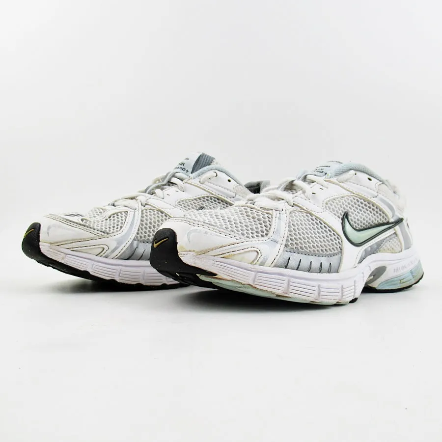 NIKE Air Cesaro