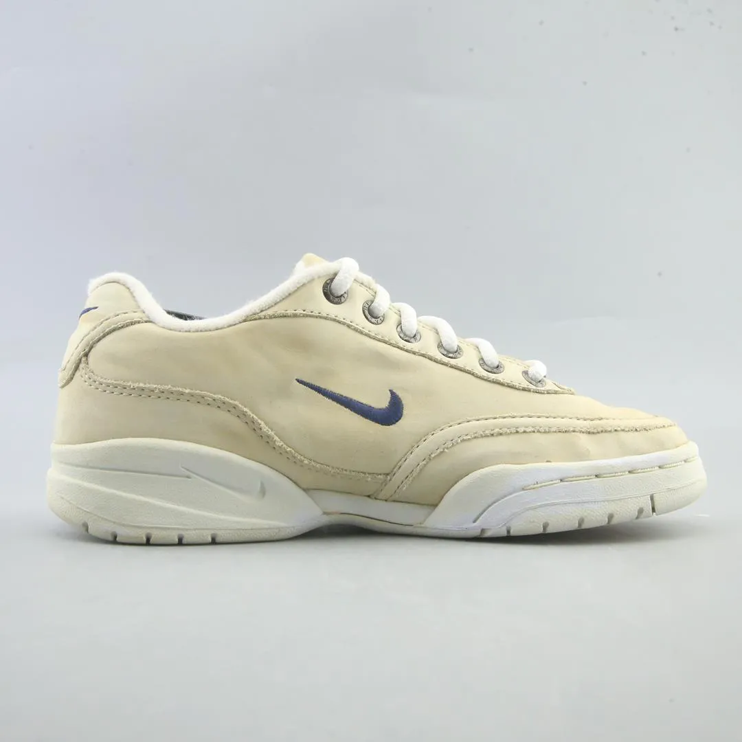 NIKE AIR COURTSTER