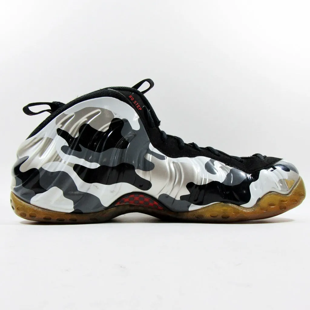 NIKE Air Foamposite One