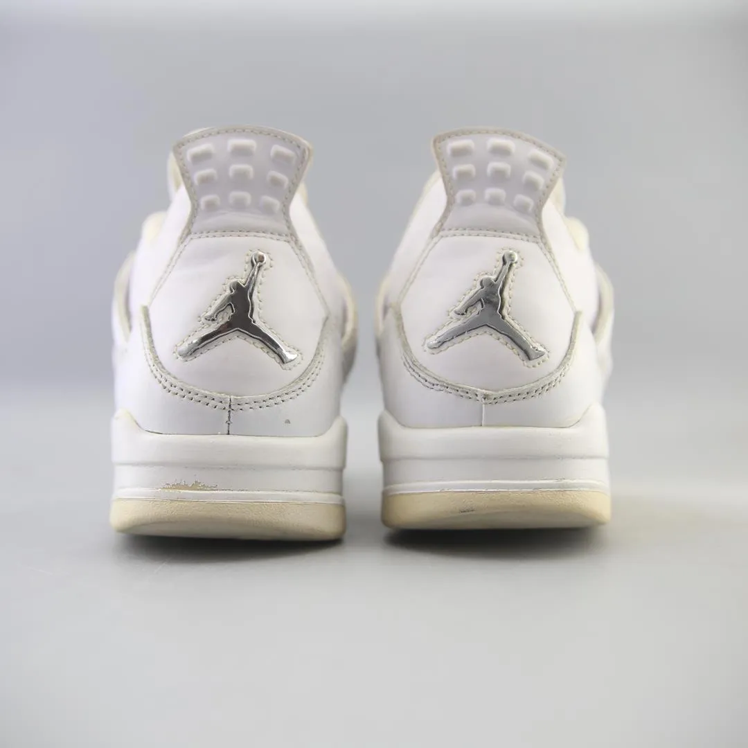 NIKE AIR JORDAN 4 RETRO