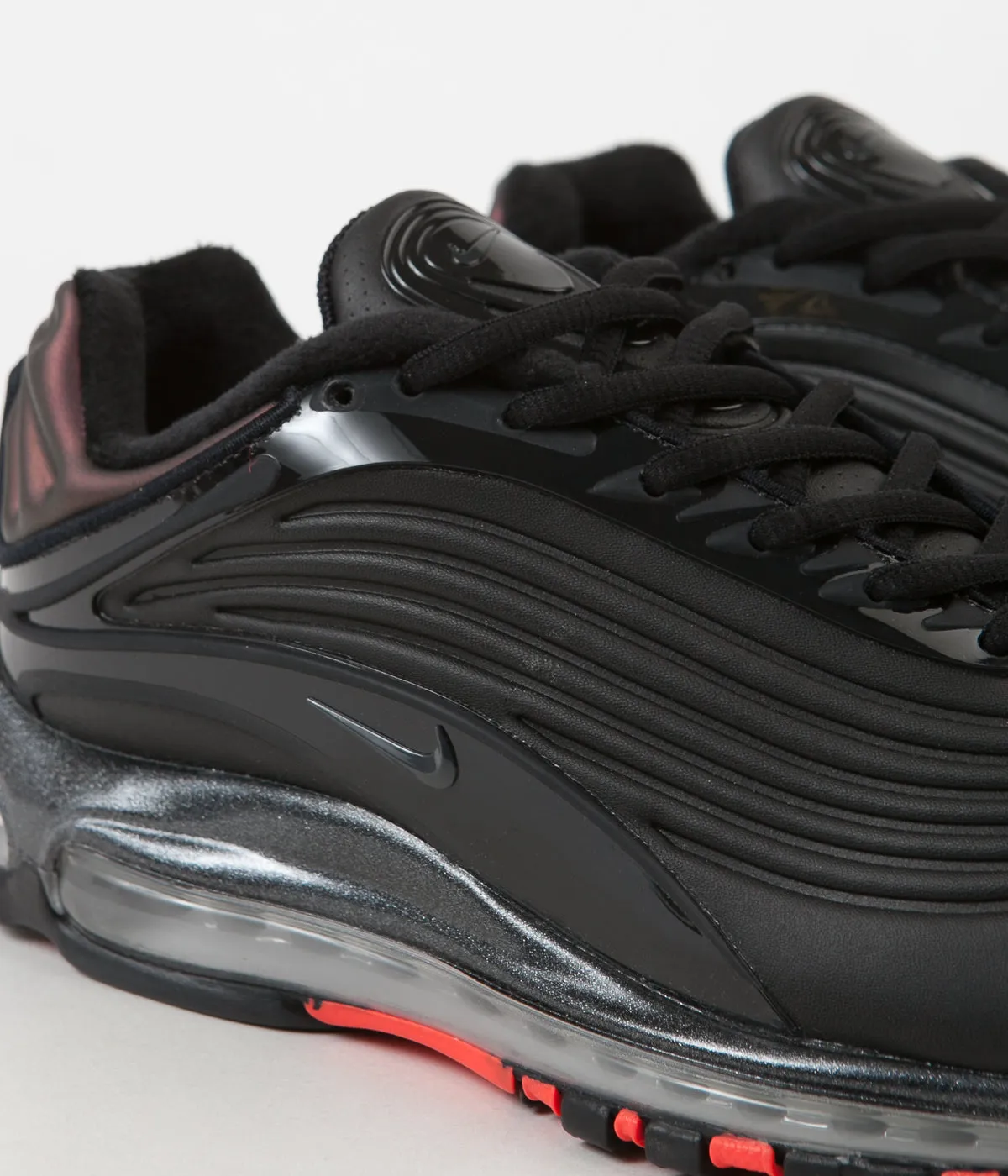 Nike Air Max Deluxe SE Shoes - Black / Anthracite - Bright Crimson
