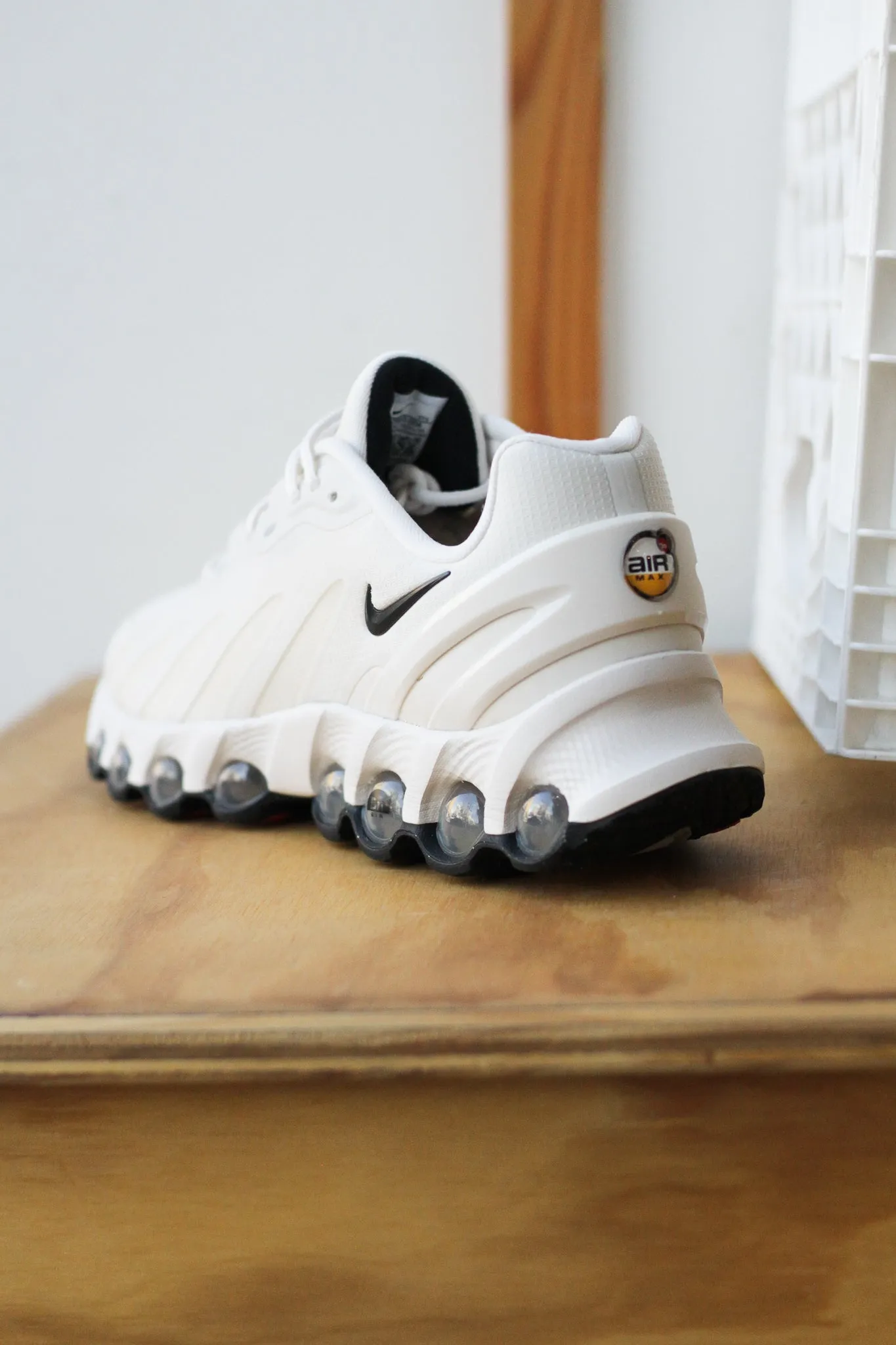 NIKE AIR MAX DN8 "PHANTOM/BLACK-PHANTOM-BLACK"