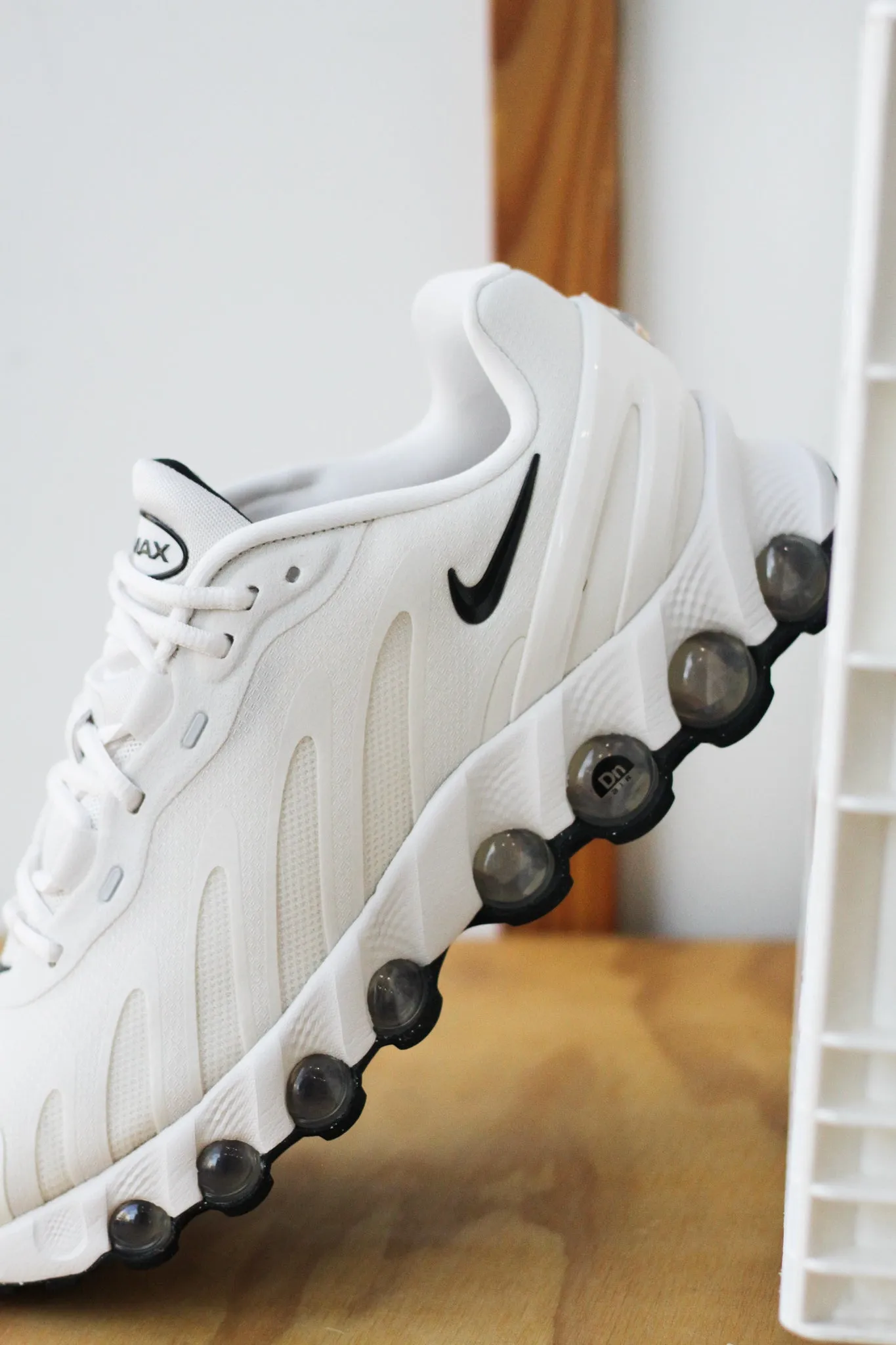 NIKE AIR MAX DN8 "PHANTOM/BLACK-PHANTOM-BLACK"