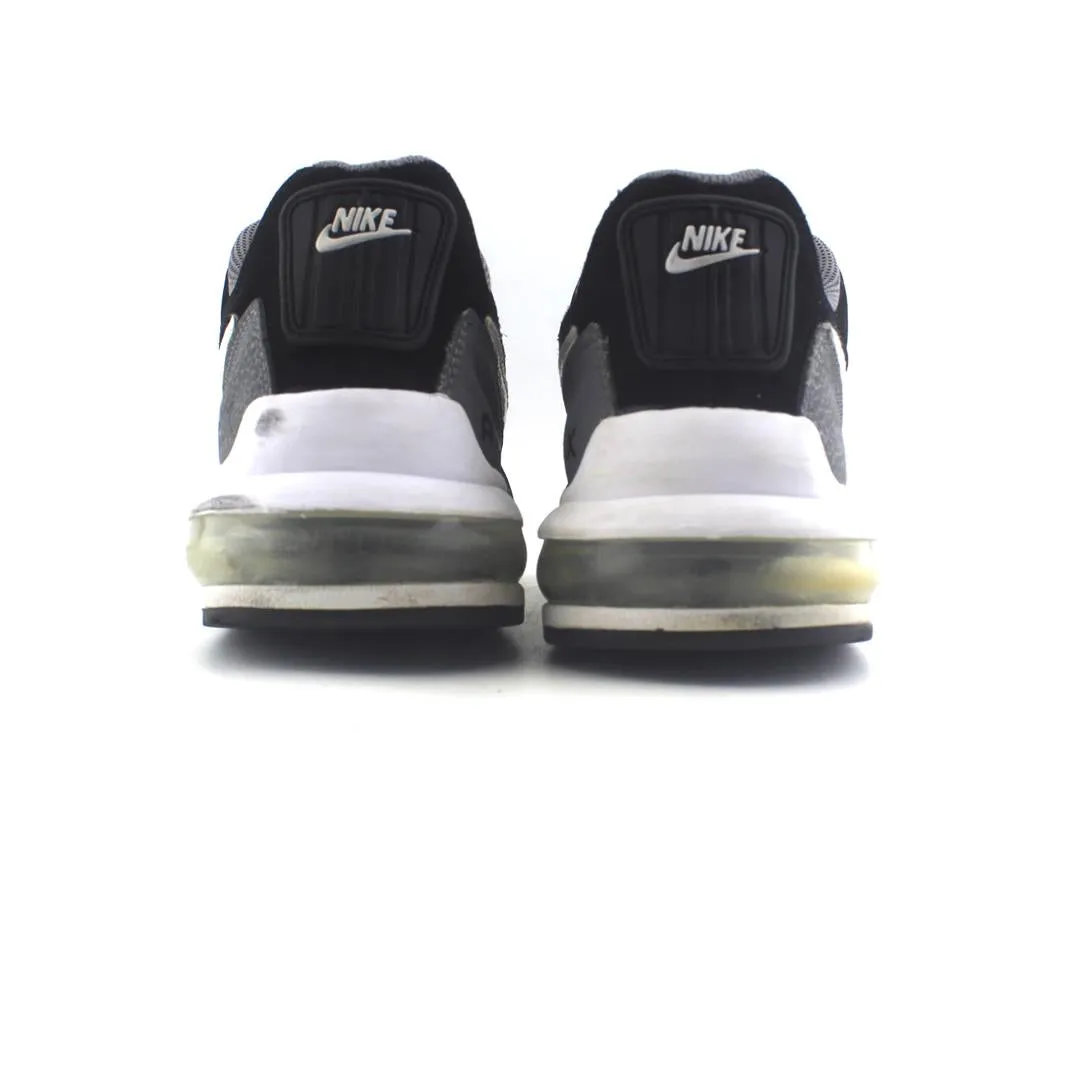 NIKE  AIR MAX LTD 3