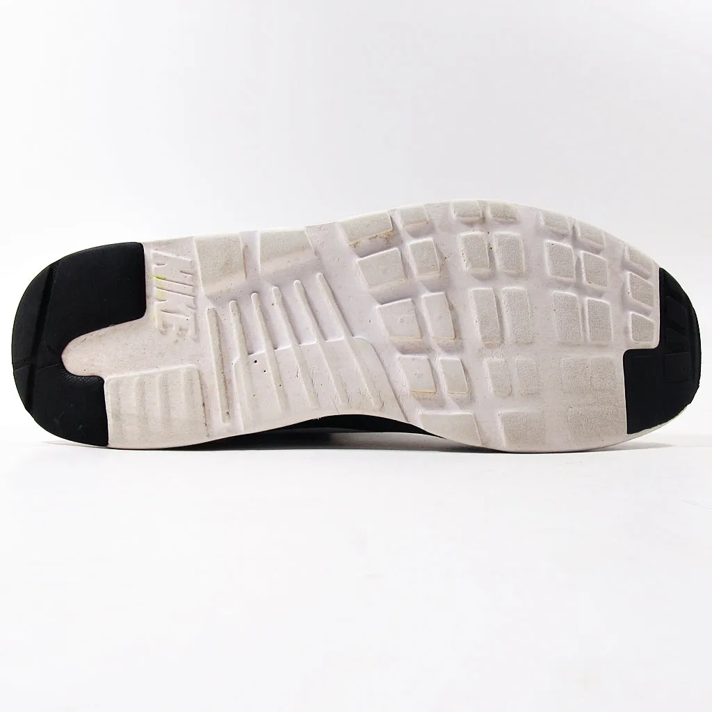 NIKE Air Max Tavas