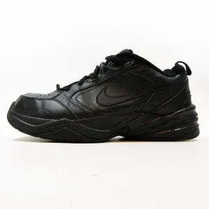 NIKE Air Monarch