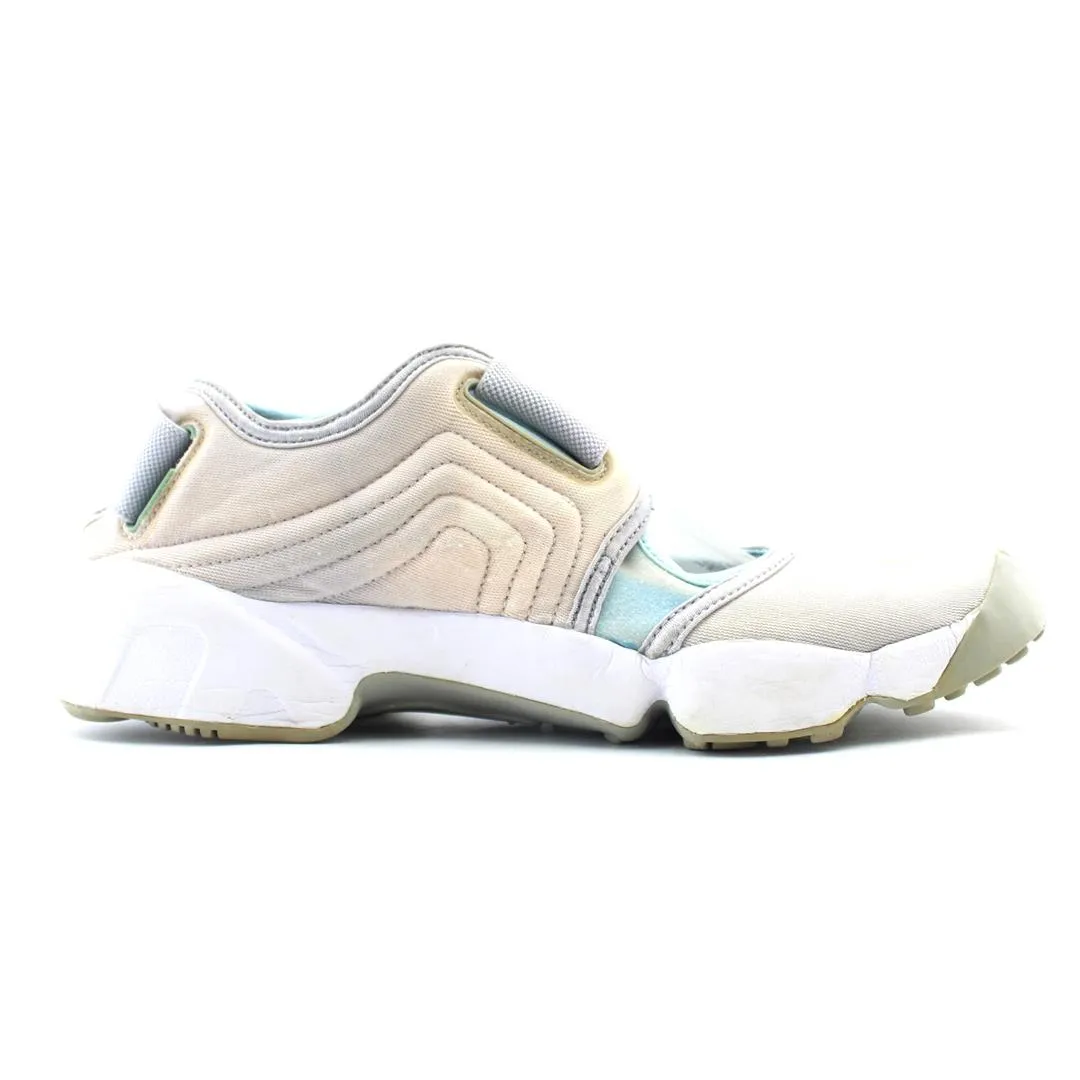 NIKE  AIR RIFT