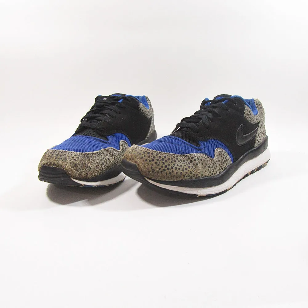 NIKE Air Safari