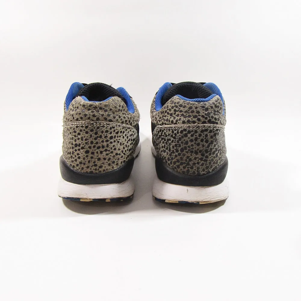 NIKE Air Safari