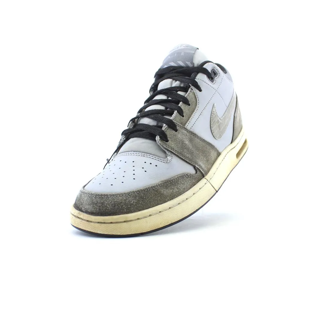 NIKE AIR STEPBACK