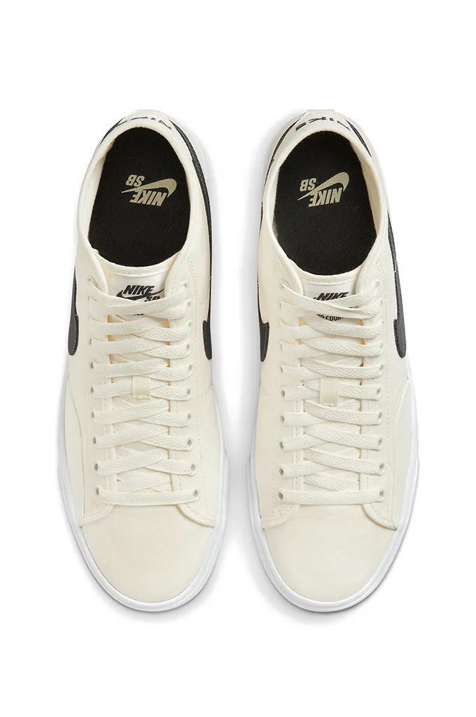 Nike SB Blazer Court Mid Skate Shoes