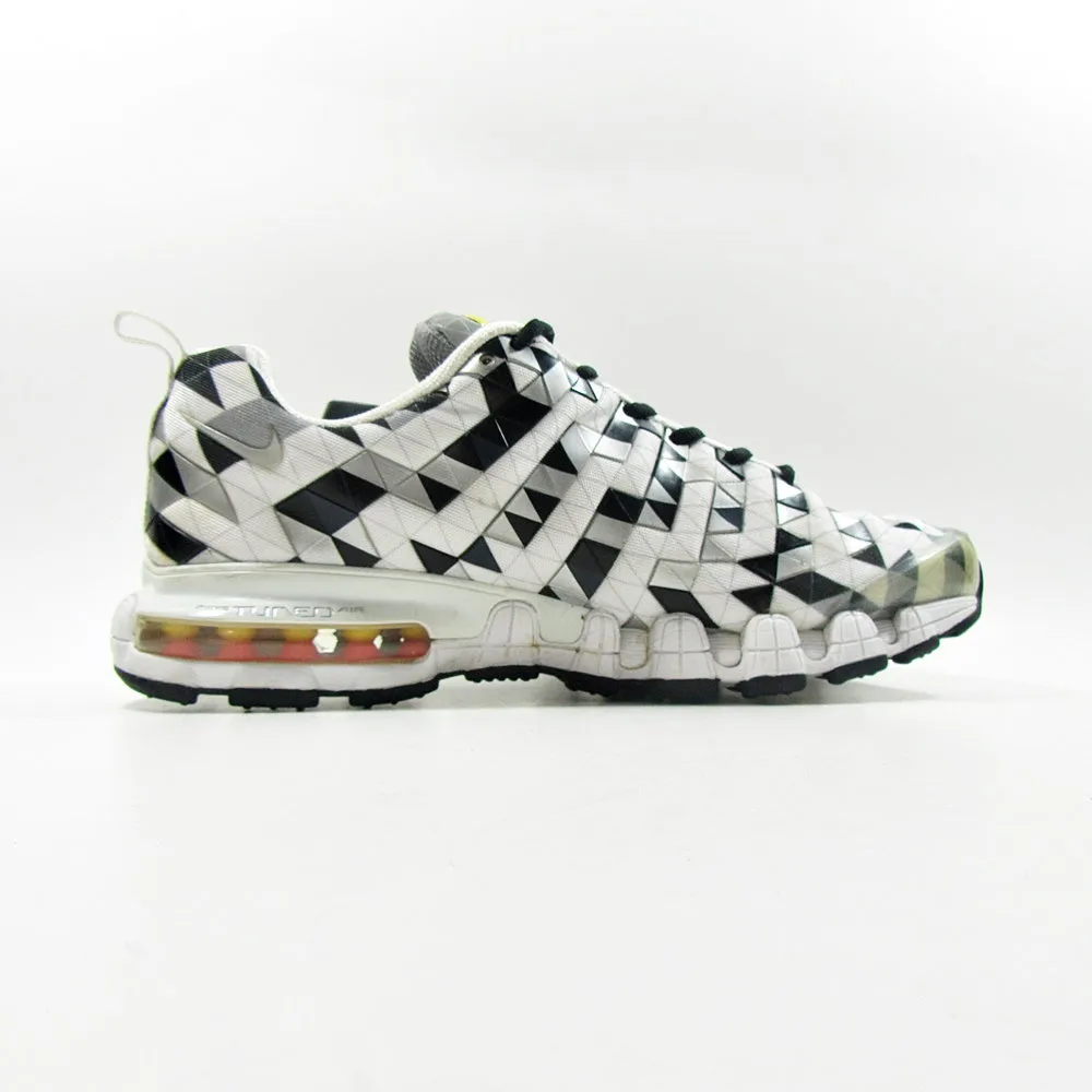 NIKE Tuned Air