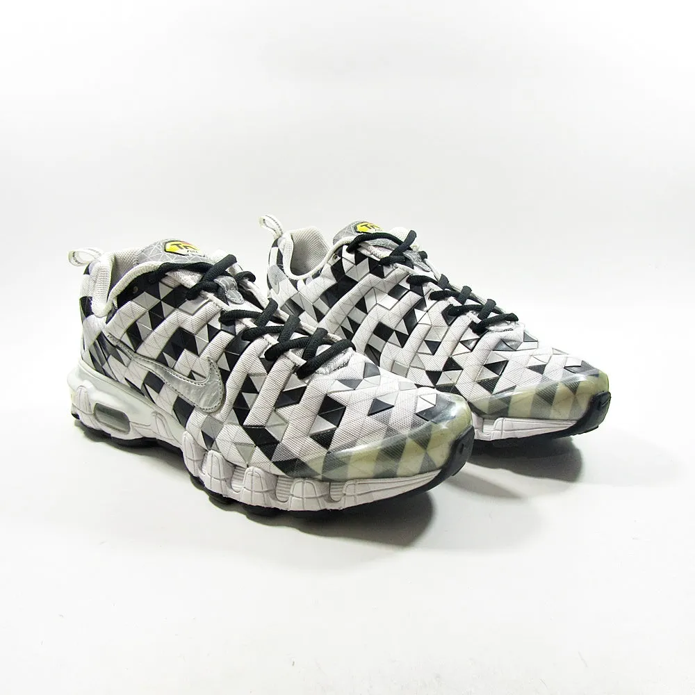 NIKE Tuned Air