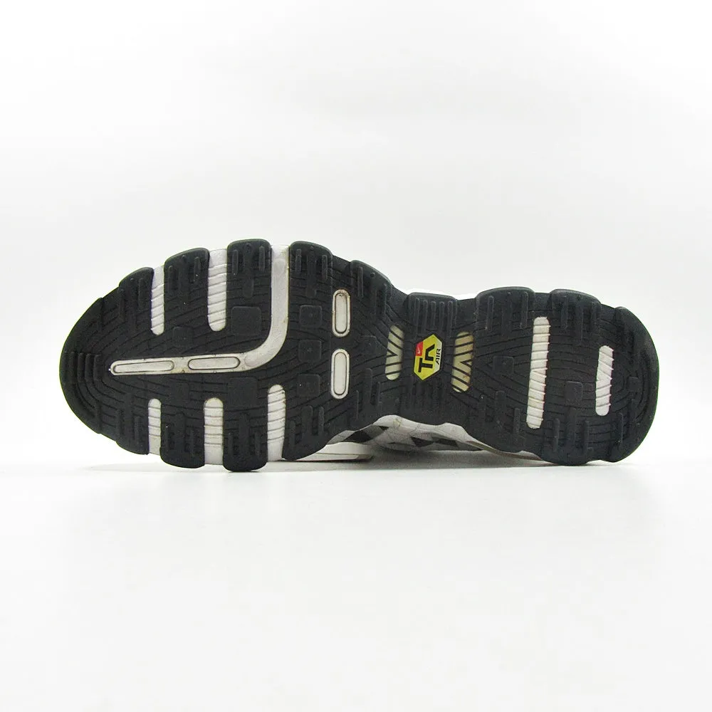 NIKE Tuned Air