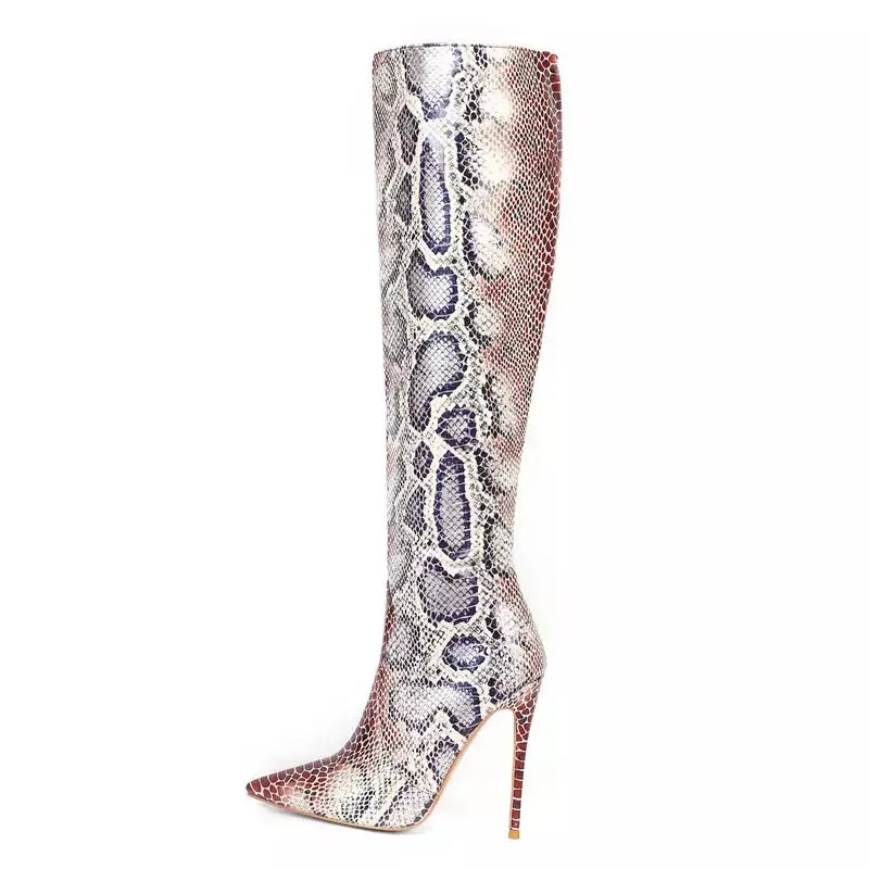 Slytherin - snakeskin print boots