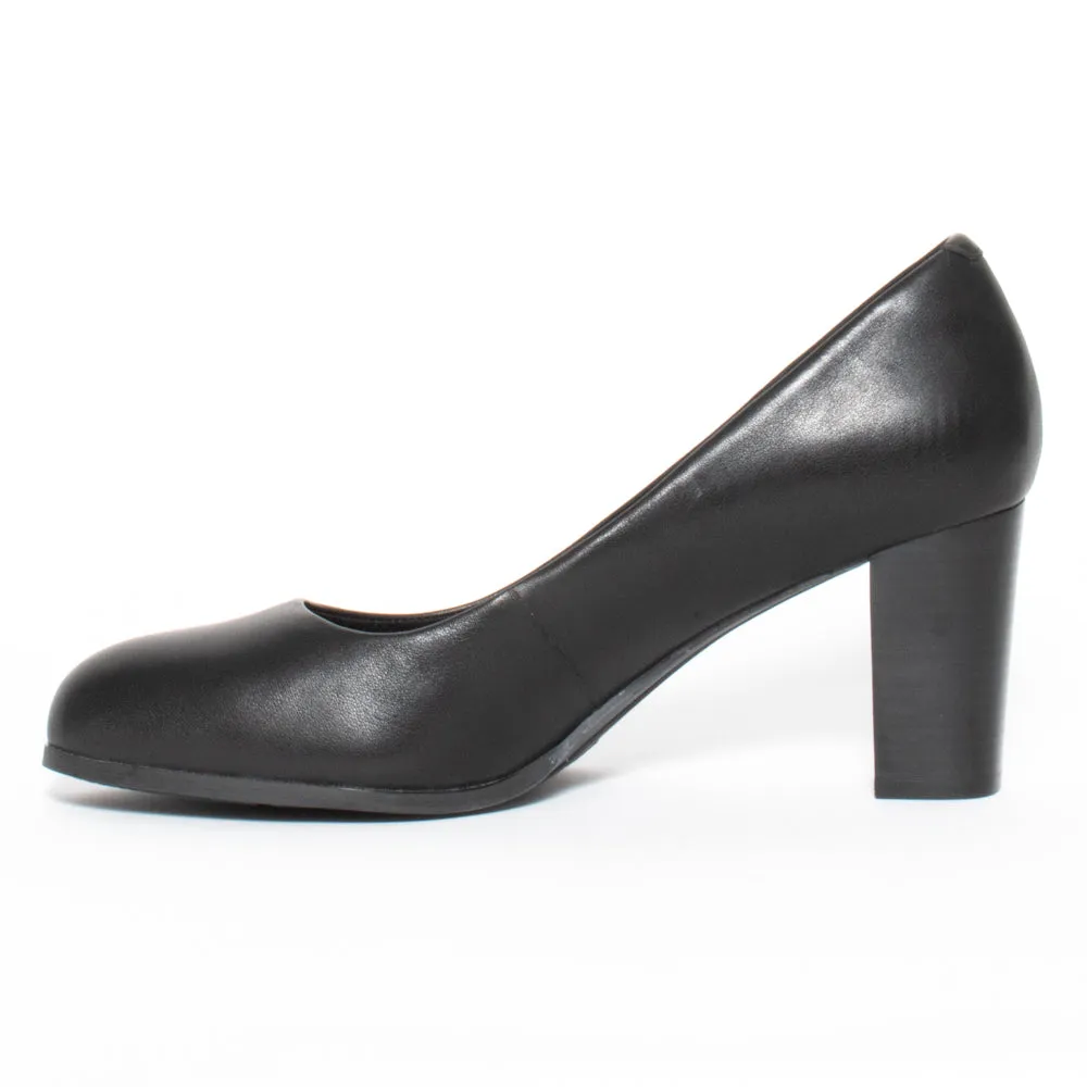 The Tall Pump Black