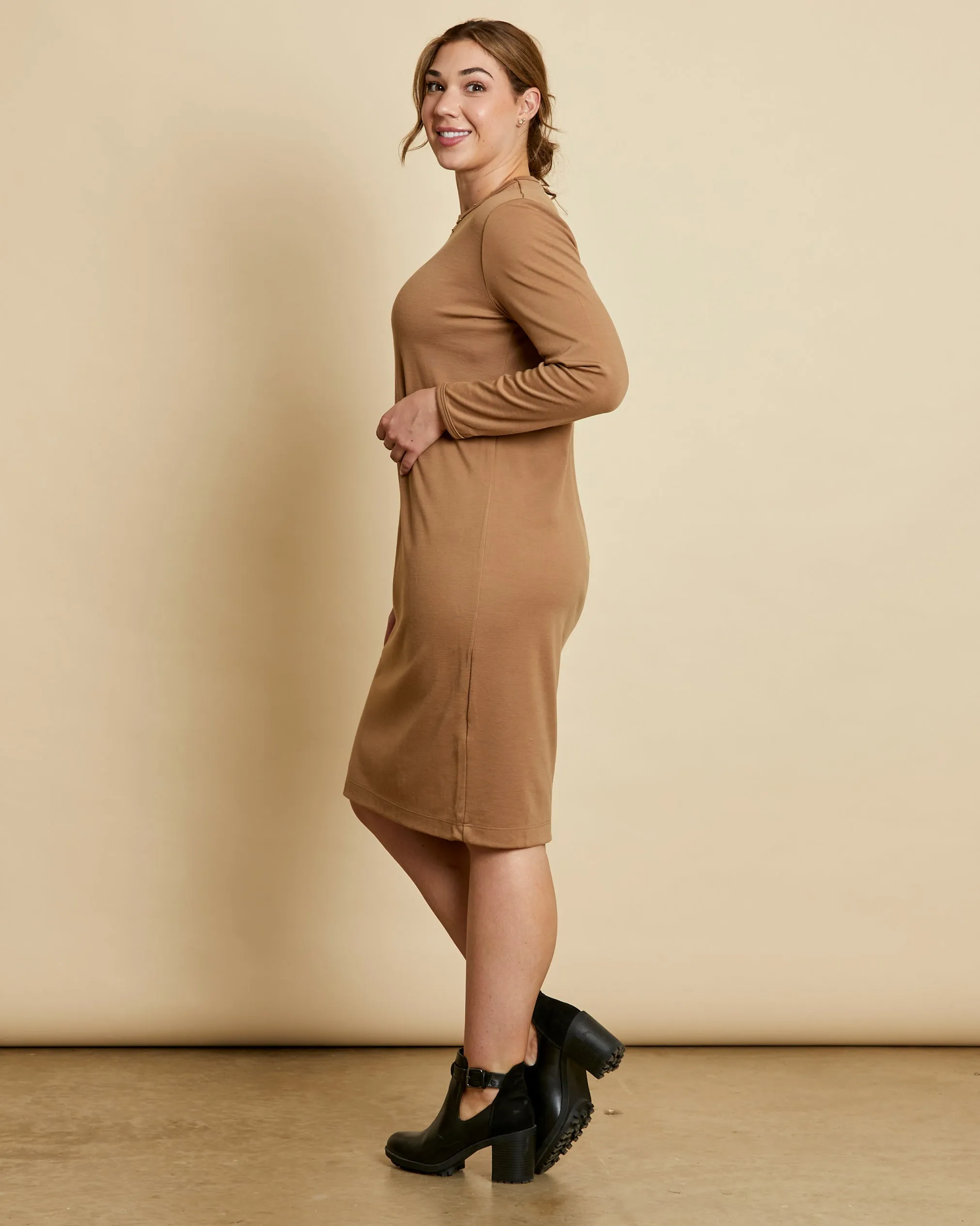 Womens Relaxed Fit Crew Neck Dress AW23